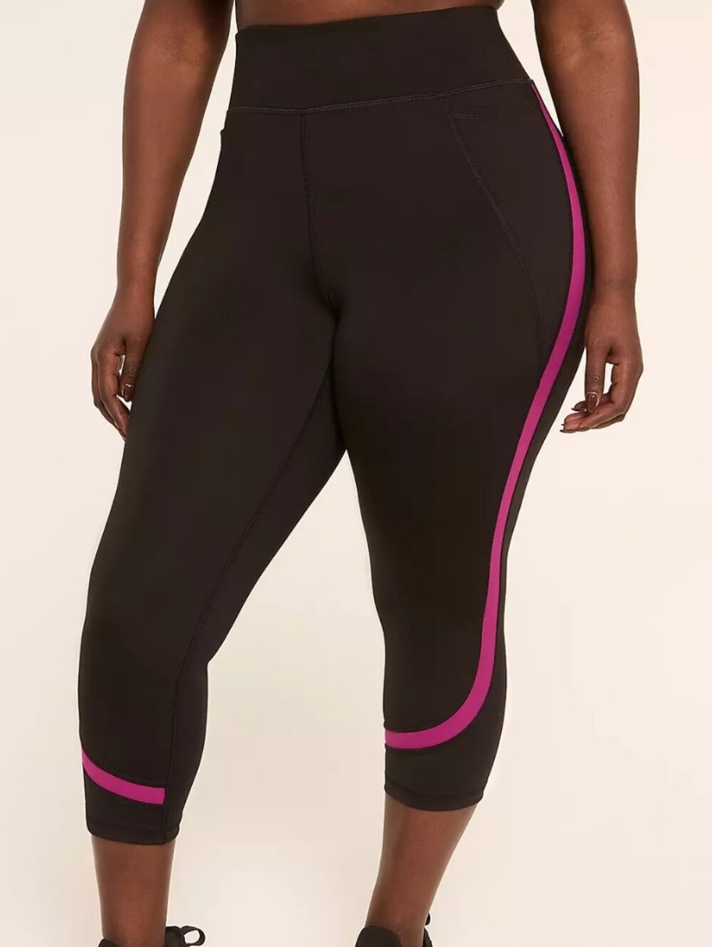 LIVI Go-Getter Wicking Colorblock 21" Capri Mid-Calf Legging